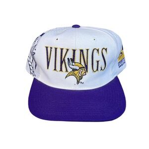 Vintage Sports Specialties Shadow Minnesota Vikings White Hat